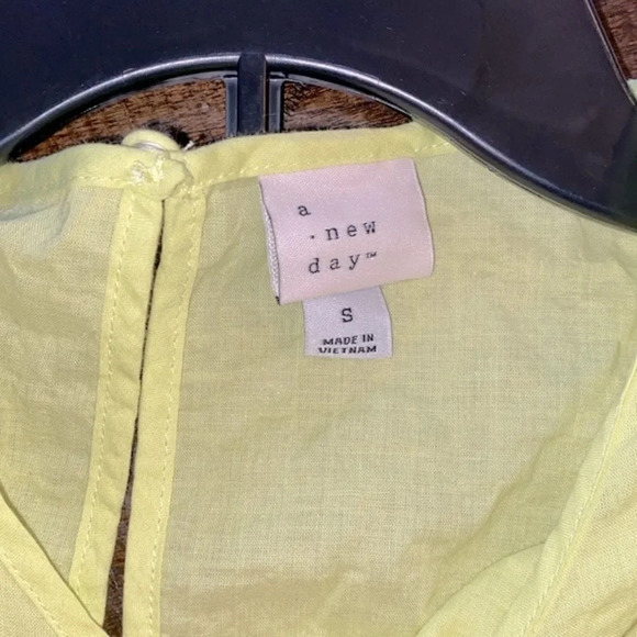 A New Day lime green cotton ruffle top size small - Picture 8 of 8